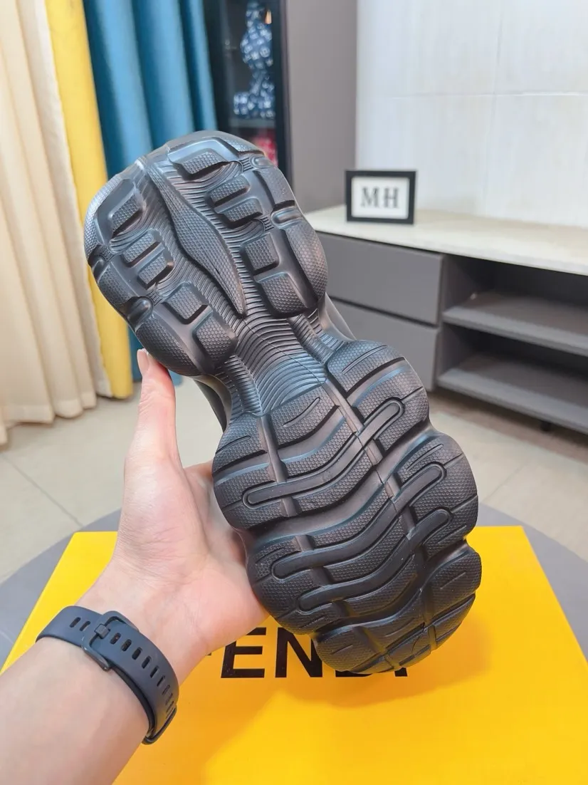 Men's shoes 💰438🌹🌹【fendi Fendi】: 🔝High-end brand of men's shoes: high-top series: official website 1:1 latest masterpiece: the upper is made of brand fabric with imported cowhide technology, ➕🐑made in sheepskin👍, making walking more convenient and comfortable, a stunning work, compared with the official quality, the beautiful 1:1 replica [color]! Create a fashionable personality to set off your uniqueness! A must-have for trendy men! 🔥Size: 38-44.